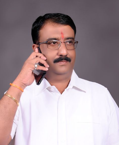 मा.श्री.रविराज देसाई (दादा)